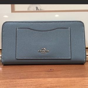 NWOT Coach Wallet